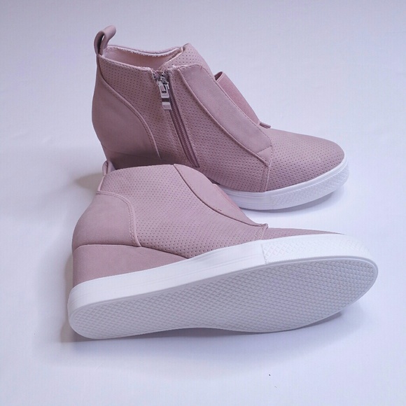 LAST ONE!! Sz 7 Zoey Blush Wedge Sneaker - Picture 8 of 8